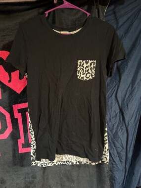 Victoria's Secret PINK Leopard Print Pocket T-Shirt Black Size S